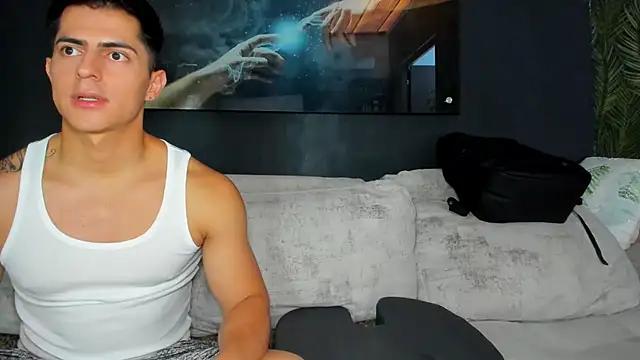 Crhis_N_Derek from StripChat is Freechat