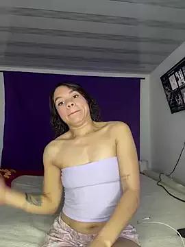 cristallove01 from StripChat is Freechat