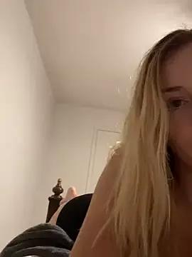 crystal132 from StripChat is Freechat