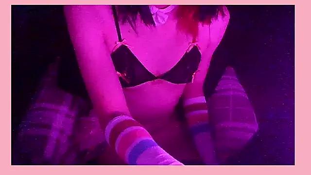 crystalxh from StripChat is Freechat