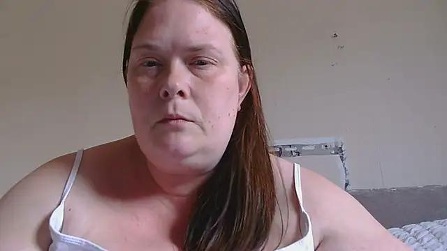 Curvy-Faith35 from StripChat is Freechat