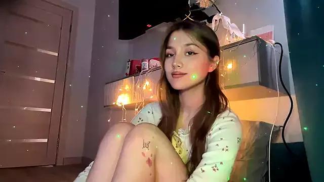 CutieAIice from StripChat is Freechat