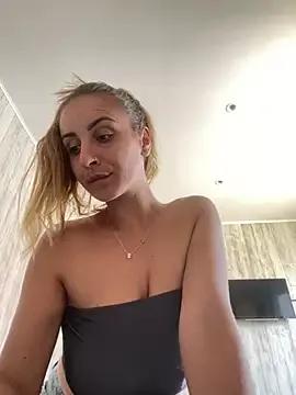 Daisyforyou from StripChat is Freechat