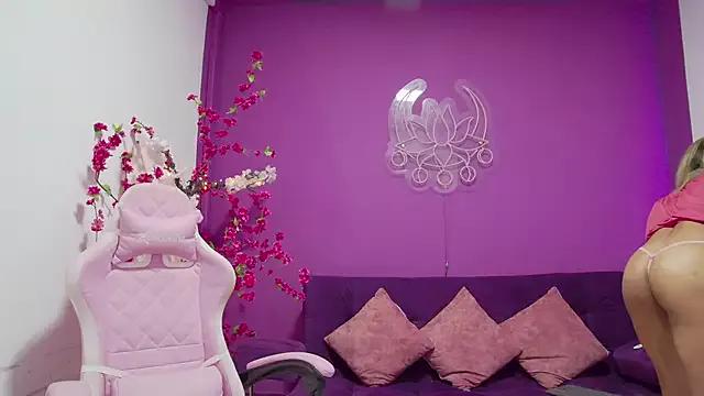 Customizable and immersive - Activate your taste buds and check-out our delicious choice of bondage cams streams with excited models getting their amazing bodies screwed with their beloved sex toys.