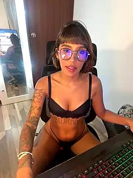Customizable and immersive - Activate your taste buds and check-out our delicious choice of bondage cams streams with excited models getting their amazing bodies screwed with their beloved sex toys.