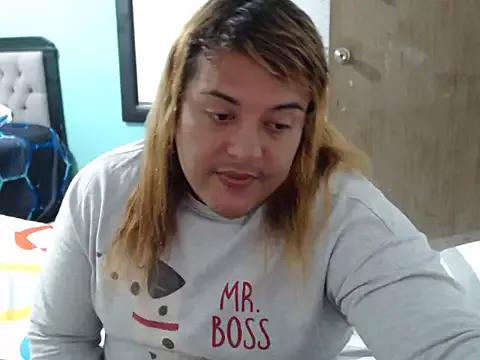 danielaveruzca from StripChat is Freechat