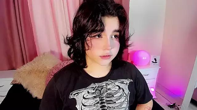 daniellesins2 from StripChat is Freechat