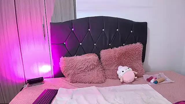 Customizable and immersive - Activate your taste buds and check-out our delicious choice of bondage cams streams with excited models getting their amazing bodies screwed with their beloved sex toys.