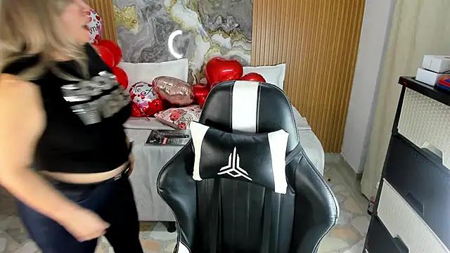 Customizable and immersive - Activate your taste buds and check-out our delicious choice of bondage cams streams with excited models getting their amazing bodies screwed with their beloved sex toys.