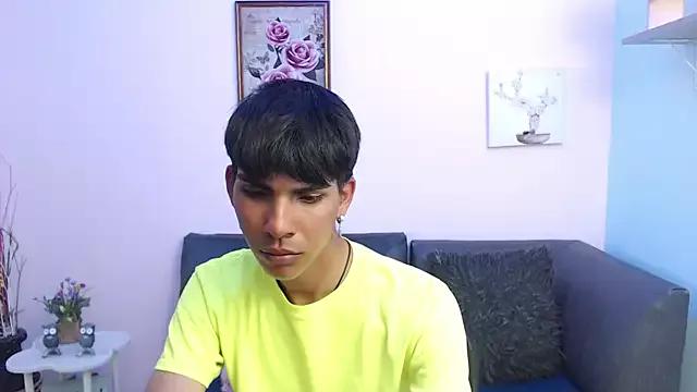 David_925_ from StripChat is Freechat