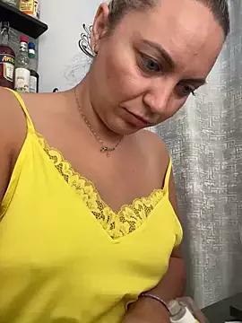 DeboraGaia from StripChat is Freechat