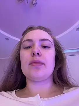 DeniMilkyyyyy from StripChat is Freechat