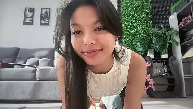 DesiredHoney from StripChat is Freechat