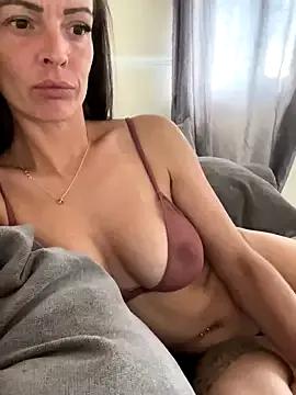 Devilish_DanielleXX from StripChat is Freechat