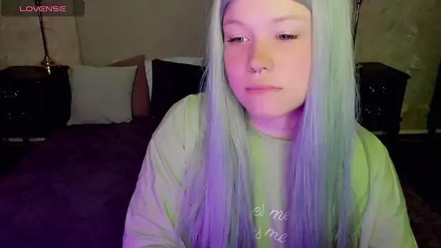 Diana_Dream from StripChat is Freechat