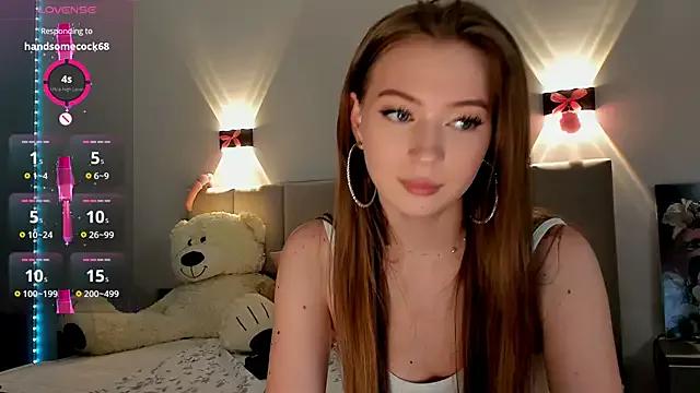 diana_nier from StripChat is Freechat