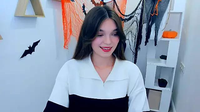 DivineAmour from StripChat is Freechat