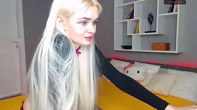 DollBratz from StripChat