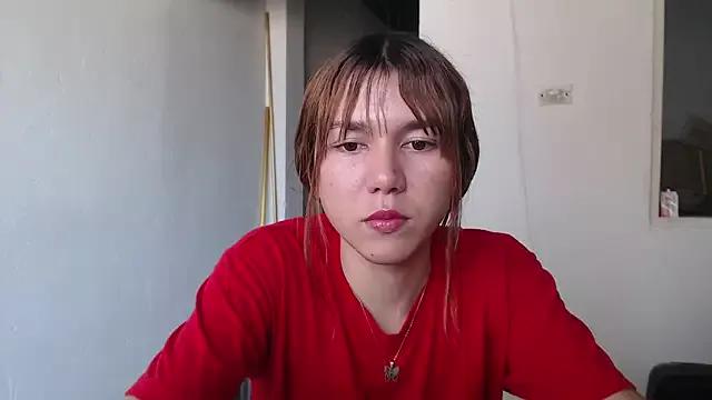 Dolly_Peach_ from StripChat is Freechat
