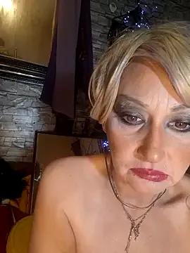 dominatrixredsonyja from StripChat is Freechat