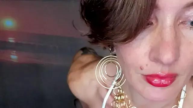 Dorothy_Meyer from StripChat is Freechat