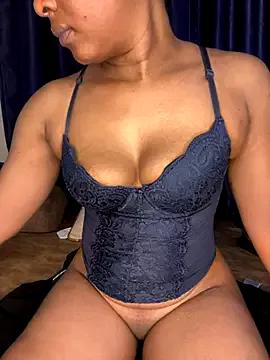 Dorrohpretty from StripChat is Freechat