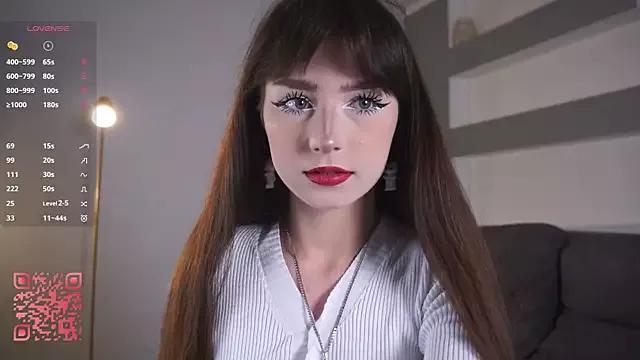 DreamyDaisy from StripChat is Freechat