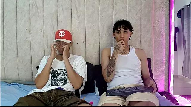 DustinandJordan from StripChat is Freechat