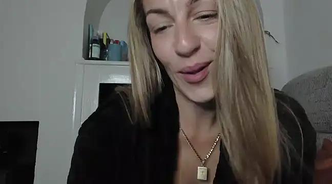 Edenfox- from StripChat