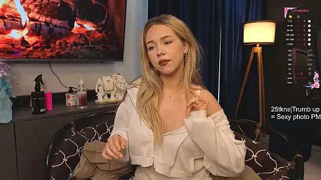 Customizable and immersive - Activate your taste buds and check-out our delicious choice of bondage cams streams with excited models getting their amazing bodies screwed with their beloved sex toys.