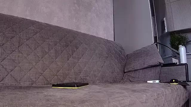 eelizabeth from StripChat is Freechat