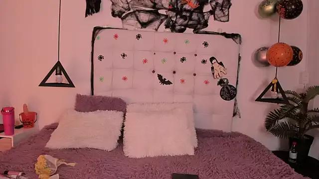 Customizable and immersive - Activate your taste buds and check-out our delicious choice of bondage cams streams with excited models getting their amazing bodies screwed with their beloved sex toys.