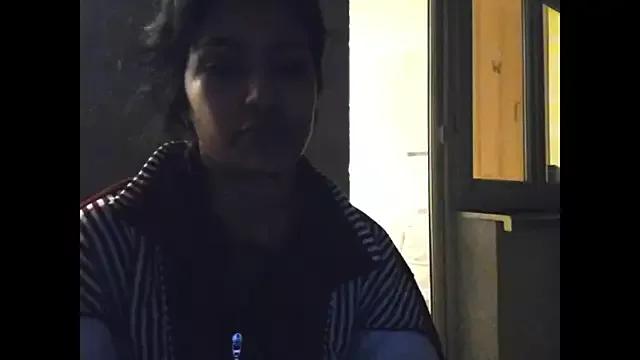 Elettra_bennet from StripChat is Freechat