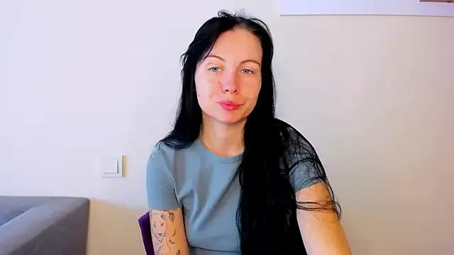 Elle_Pearl_ from StripChat is Freechat