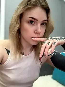 elliss_ from StripChat is Freechat