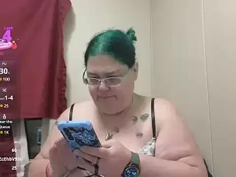 EmberCum from StripChat is Freechat