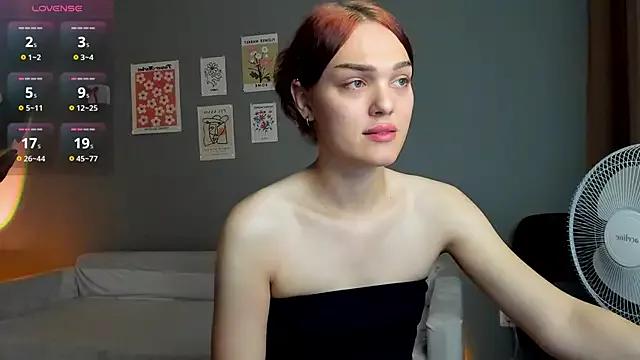 emiliarouds from StripChat is Freechat