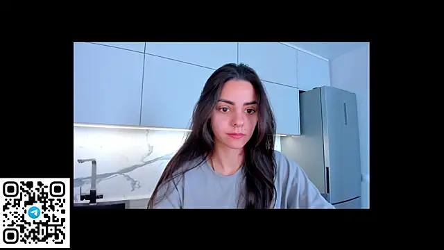 EmiliaZen from StripChat is Freechat