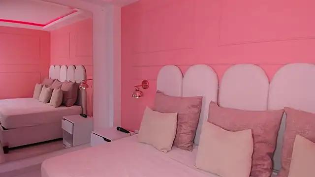 Customizable and immersive - Activate your taste buds and check-out our delicious choice of bondage cams streams with excited models getting their amazing bodies screwed with their beloved sex toys.