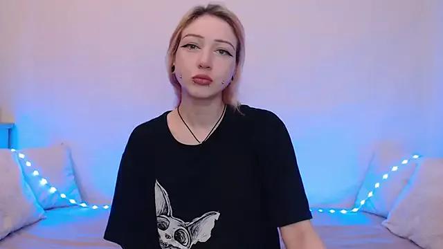 Emily_hardcore from StripChat is Freechat