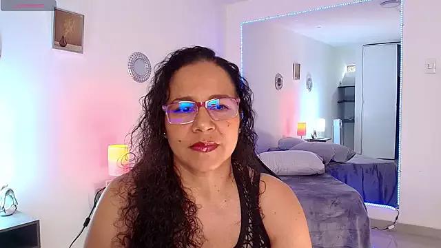 emily_water01 from StripChat is Freechat