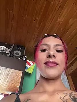 Emilyy-18 from StripChat is Freechat