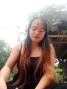emilyzz from StripChat is Freechat