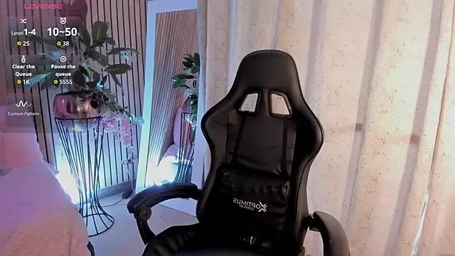 Customizable and immersive - Activate your taste buds and check-out our delicious choice of bondage cams streams with excited models getting their amazing bodies screwed with their beloved sex toys.