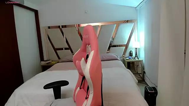 Customizable and immersive - Activate your taste buds and check-out our delicious choice of bondage cams streams with excited models getting their amazing bodies screwed with their beloved sex toys.