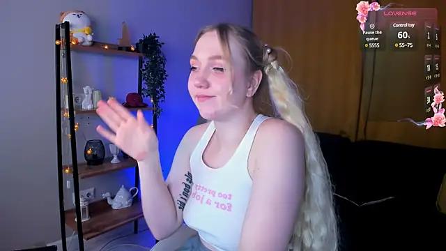 Emma_xBaby from StripChat
