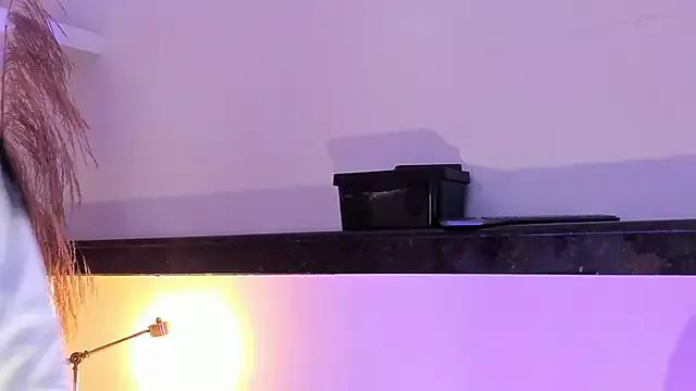 EmmaBlossom from StripChat is Freechat