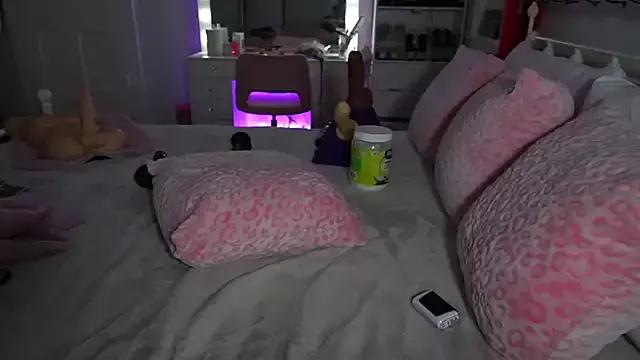Customizable and immersive - Activate your taste buds and check-out our delicious choice of bondage cams streams with excited models getting their amazing bodies screwed with their beloved sex toys.
