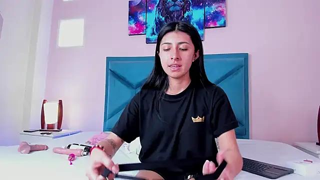 EmmaWilliamss from StripChat