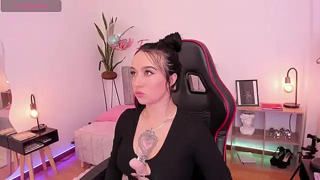 Customizable and immersive - Activate your taste buds and check-out our delicious choice of bondage cams streams with excited models getting their amazing bodies screwed with their beloved sex toys.